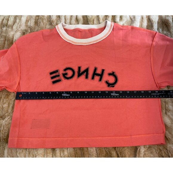 CHNGE Coral Cropped T-Shirt With White Embroidered Logo Size S, NWT - Picture 9 of 10